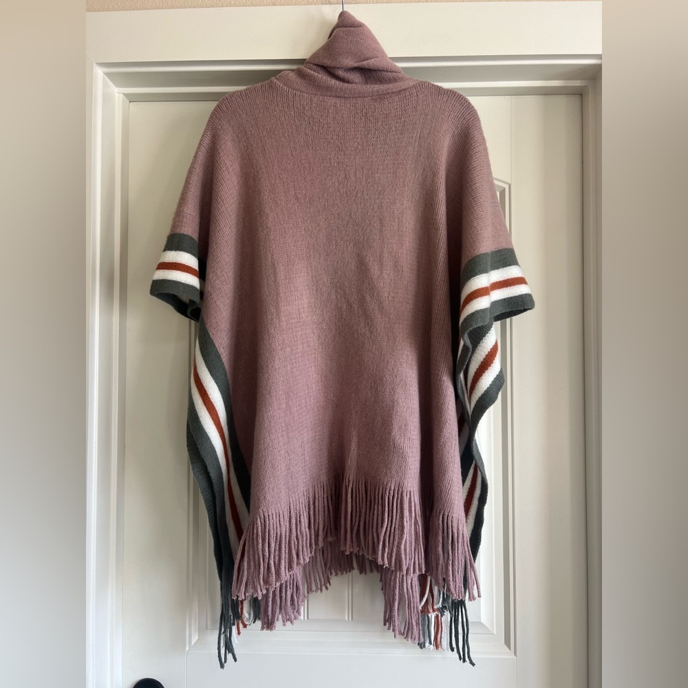 Cato Mauve Hooded Poncho with Fringe - Picture 5 of 12